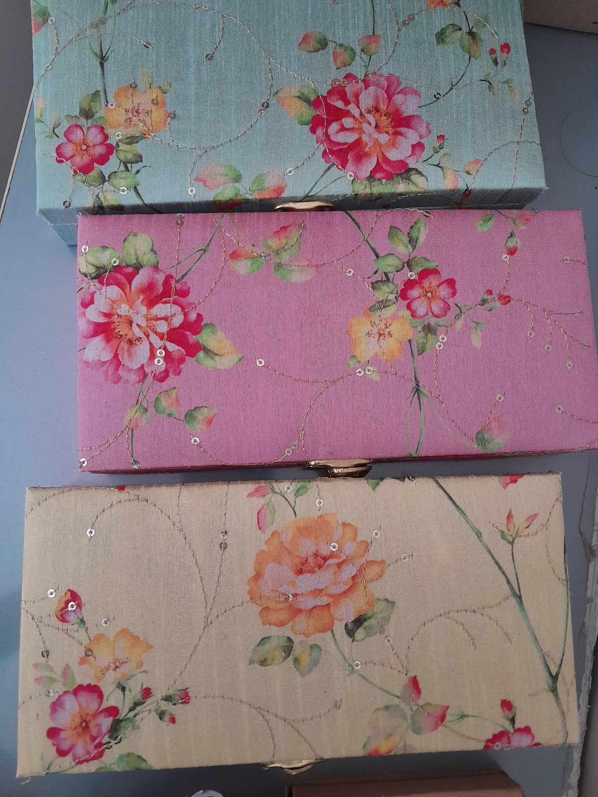Floral Print Sequence Work Cash Box